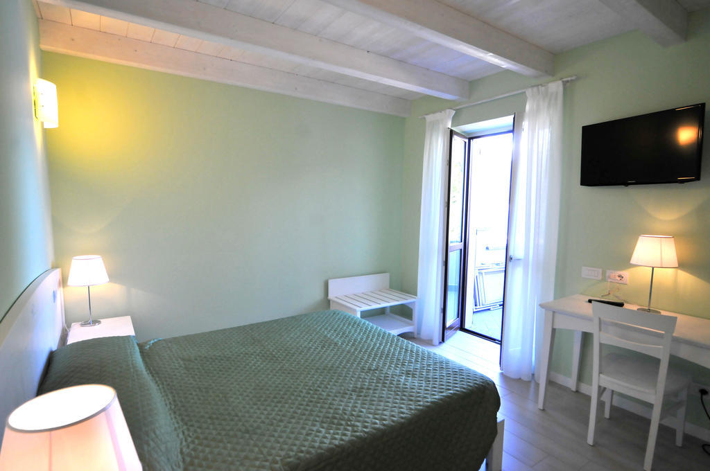 Villa Carolina Domaso Zimmer foto